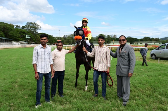 The K T Shamaiah Gowda Memorial Trophy- Winner – SEA OF ADVENTURE